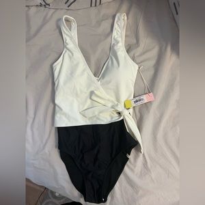 NWT - Summersalt One Piece Wrap Swimsuit